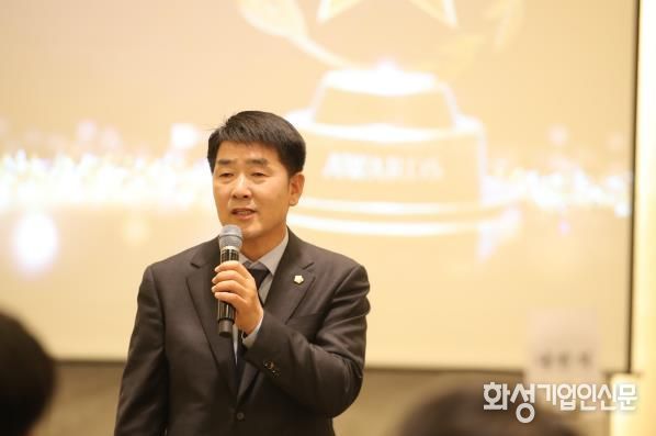 축사 진행 중인 배정수 의장